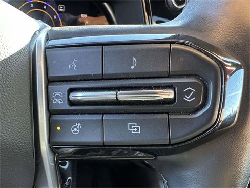 Certified 2023 Chevrolet Colorado LT w/ LT Convenience Package III image 32