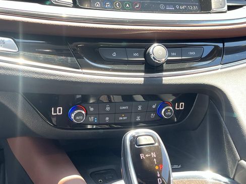 Used 2021 Buick Enclave Avenir AWD/4WD image 36