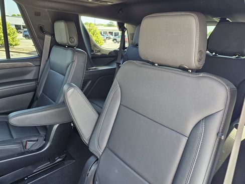 Used 2023 Chevrolet Tahoe Z71 AWD/4WD image 35