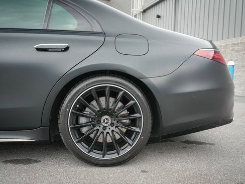 Used 2023 Mercedes-Benz S 580e 4MATIC Sedan w/ AMG Line image 14