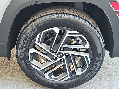 Used 2025 Hyundai Tucson Limited AWD/4WD image 12