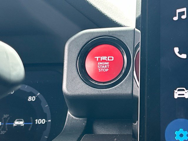 Used 2024 Toyota Tacoma TRD Sport AWD/4WD image 45