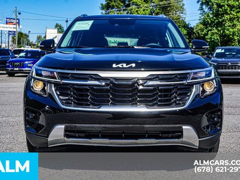 Used 2024 Kia Seltos EX image 10