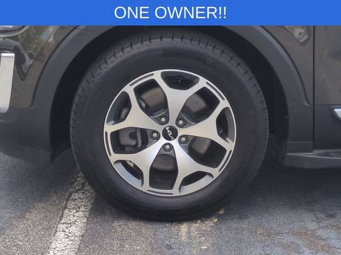 Used 2022 Kia Telluride EX w/ Towing Package AWD/4WD image 10