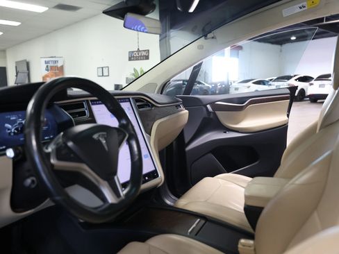 Used 2017 Tesla Model X 100D AWD/4WD image 31