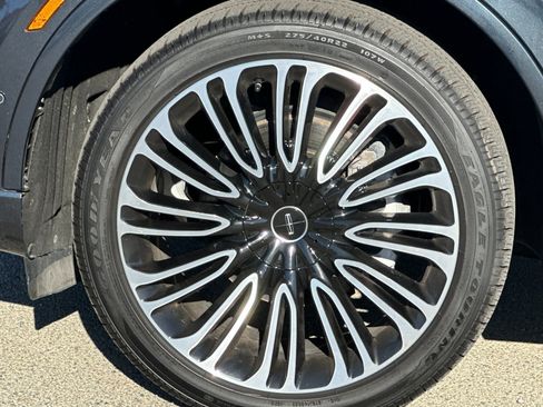 Used 2024 Lincoln Aviator Black Label AWD/4WD image 35