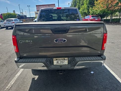 Used 2017 Ford F150 XLT AWD/4WD image 5