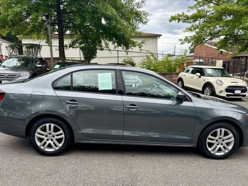 Used 2018 Volkswagen Jetta S FWD image 8