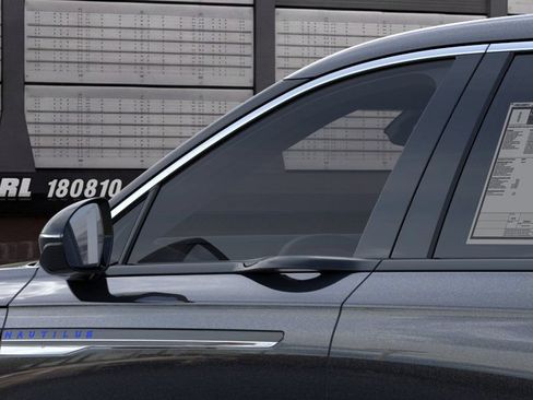 New 2026 Lincoln Nautilus Premier AWD/4WD image 20