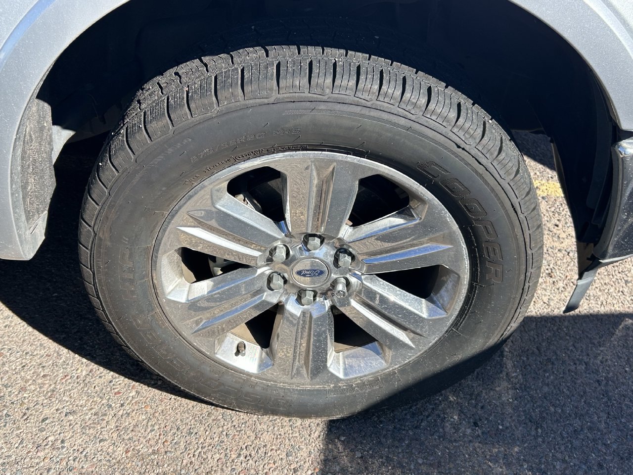 Used 2019 Ford F150 Lariat w/ Equipment Group 502A Luxury AWD/4WD image 8