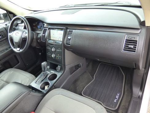 Used 2018 Ford Flex SEL w/ Equipment Group 202A FWD image 15