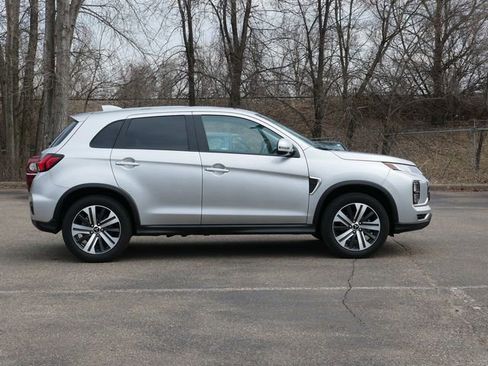 Used 2023 Mitsubishi Outlander Sport SE AWD/4WD image 6