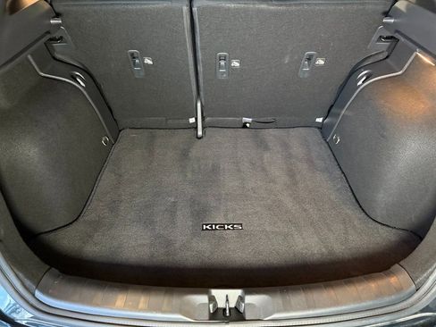 Used 2021 Nissan Kicks S image 21