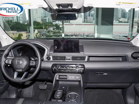Certified 2023 Honda Pilot Touring image 25