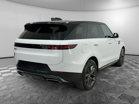 Used 2024 Land Rover Range Rover Sport SE image 5