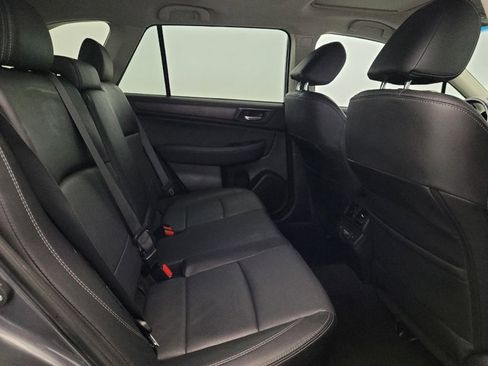 Used 2018 Subaru Outback 2.5i Limited AWD/4WD image 19