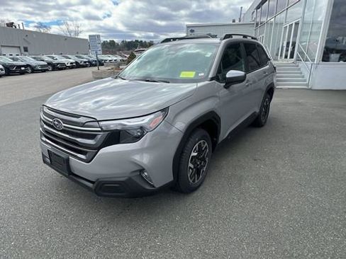New 2026 Subaru Forester Premium AWD/4WD image 3