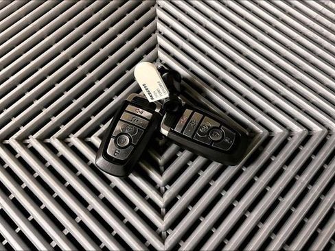 Used 2024 Ford Explorer ST w/ Technology Package image 11