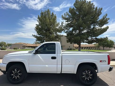 Used 2006 Chevrolet Silverado 1500 W/T w/ Skid Plate Package AWD/4WD image 1