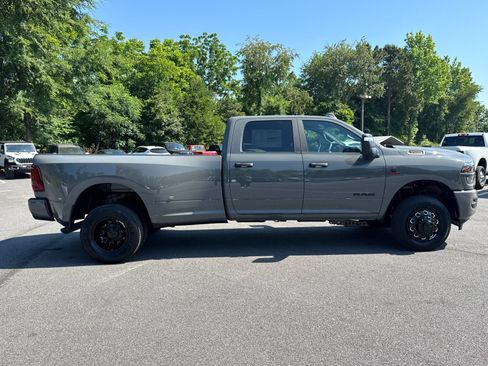 New 2026 RAM 3500 Big Horn AWD/4WD image 4