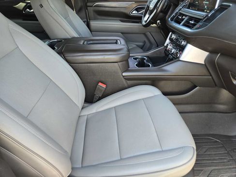 Used 2021 GMC Yukon SLT w/ Rear Media and Nav Package RWD image 16