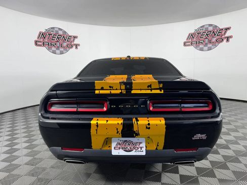 Used 2022 Dodge Challenger SXT w/ Blacktop Package RWD image 6
