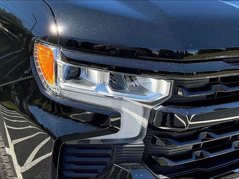 Used 2024 Chevrolet Silverado 1500 RST AWD/4WD image 29