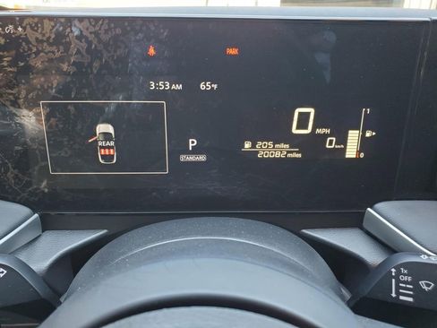 Certified 2025 Nissan Kicks S image 33