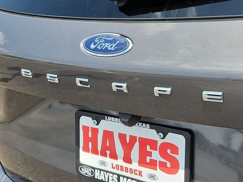 Used 2024 Ford Escape ST-Line w/ Tech Pack #1 image 7
