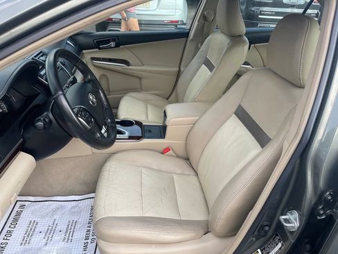 Used 2012 Toyota Camry XLE FWD image 16