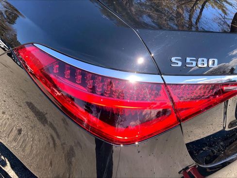 Used 2023 Mercedes-Benz S 580 4MATIC Sedan image 28