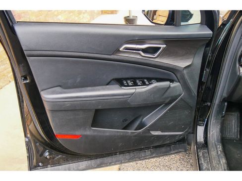 Used 2023 Kia Sportage X-Line image 9