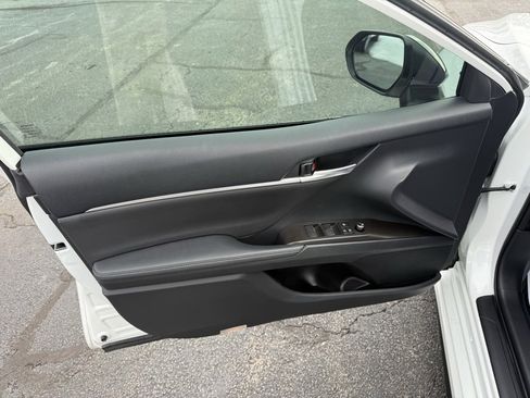 Used 2021 Toyota Camry XSE w/ Blackout Package (TMS) image 14