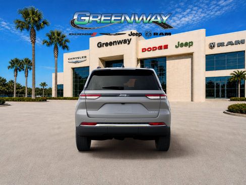 New 2025 Jeep Grand Cherokee Laredo X w/ Luxury Tech Group I RWD image 7