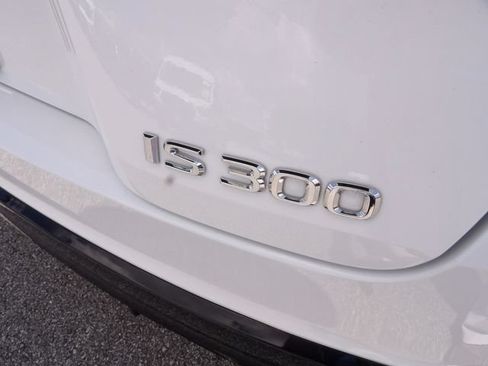 Used 2024 Lexus IS 300 F Sport RWD image 15