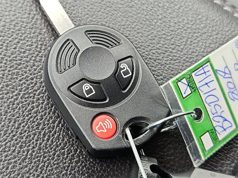 Used 2018 Ford Escape SE w/ SE Sync 3 Package image 30