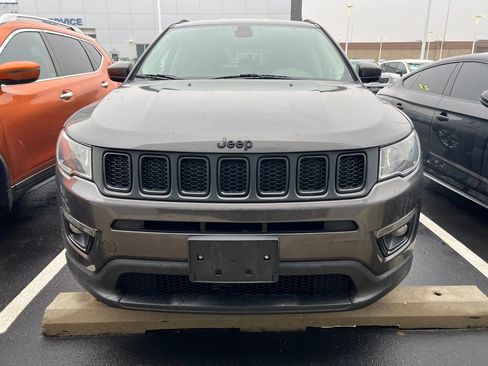 Used 2021 Jeep Compass Latitude image 2