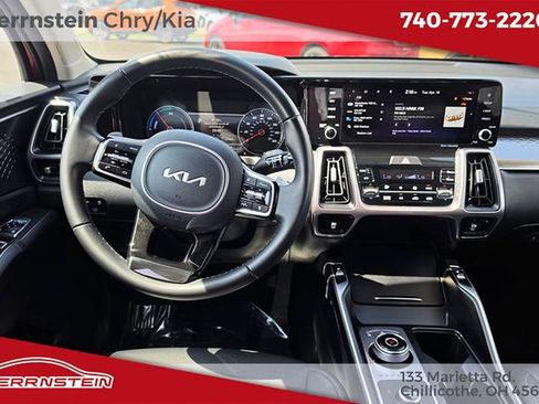 Used 2023 Kia Sorento EX AWD/4WD image 6