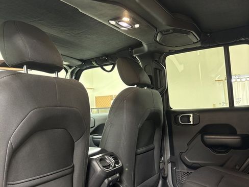 Used 2020 Jeep Wrangler Unlimited Sport S image 22