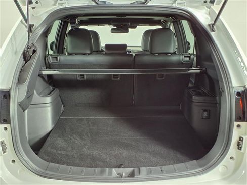 Used 2022 Mitsubishi Outlander LE image 14