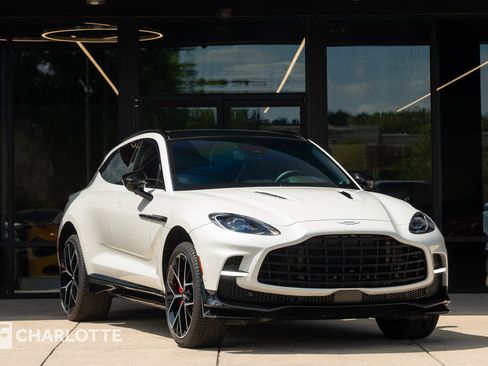 Used 2025 Aston Martin DBX 707 AWD/4WD image 1