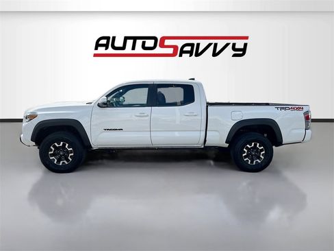 Used 2023 Toyota Tacoma TRD Off-Road w/ Advanced Technology Package image 4