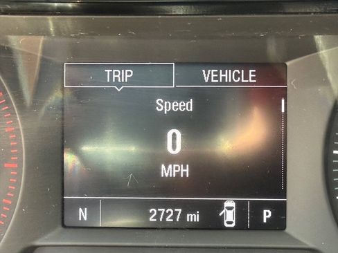 Used 2024 Chevrolet Trax LS w/ LS Convenience Package FWD image 12