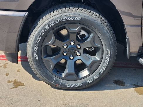 New 2026 RAM 1500 Express AWD/4WD image 12
