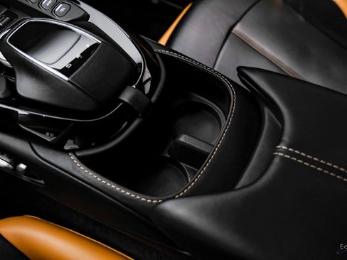 Used 2020 Aston Martin V8 Vantage Coupe image 47