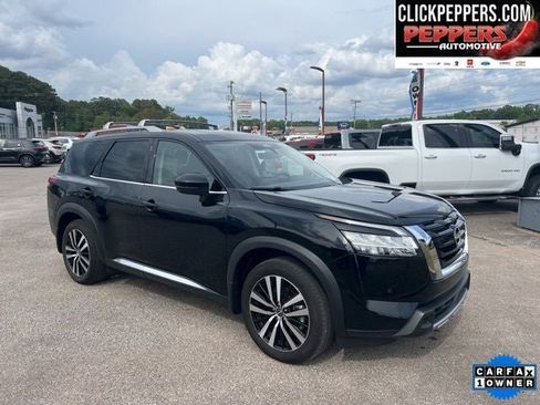 Used 2024 Nissan Pathfinder Platinum w/ Cargo Package FWD image 14