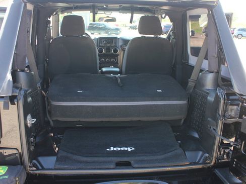 Used 2015 Jeep Wrangler Sport AWD/4WD image 33