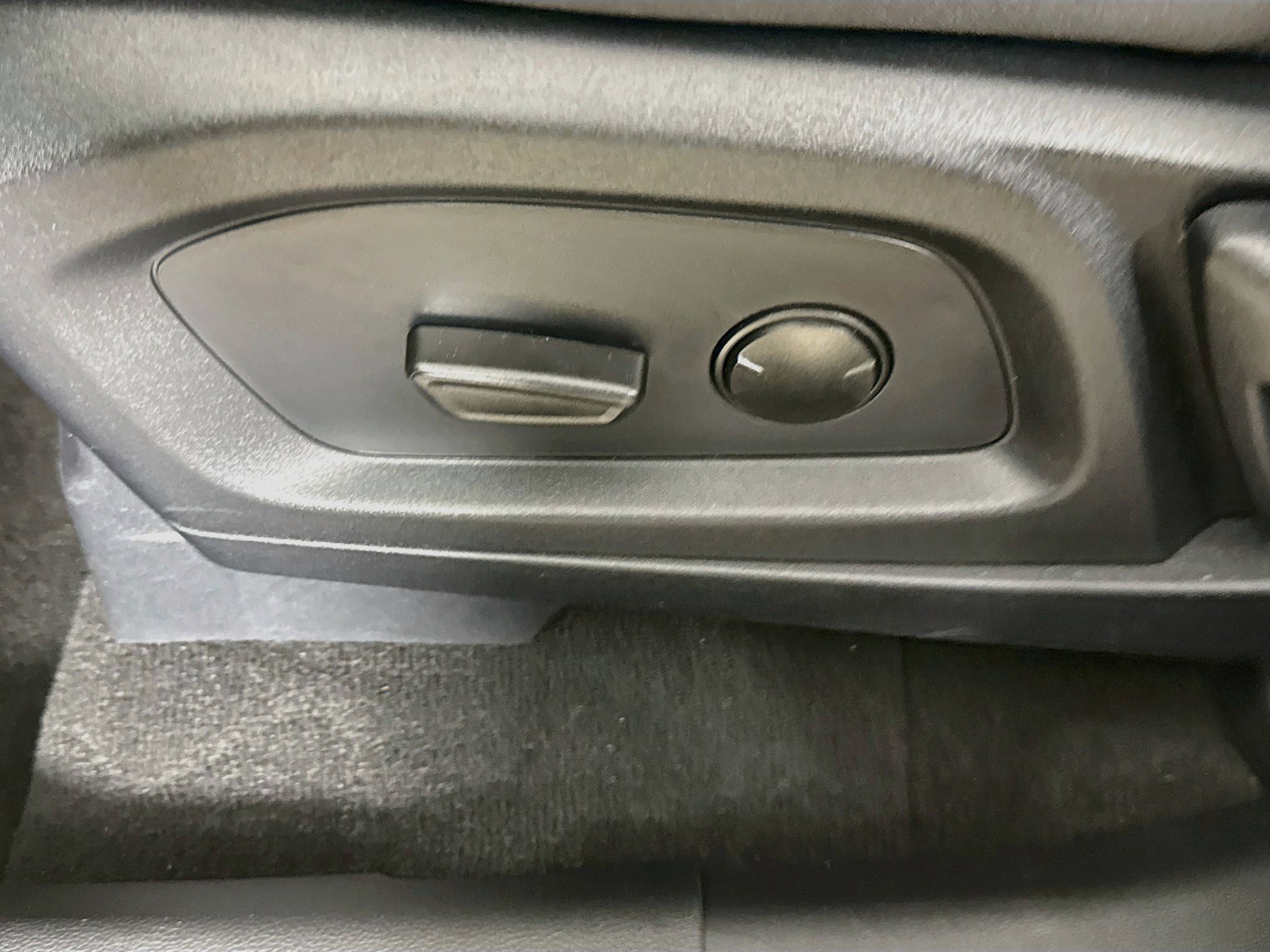 Used 2026 Ford Explorer Active RWD image 24