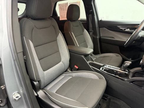 Used 2024 Chevrolet TrailBlazer LT w/ LT Cold Weather Package AWD/4WD image 38