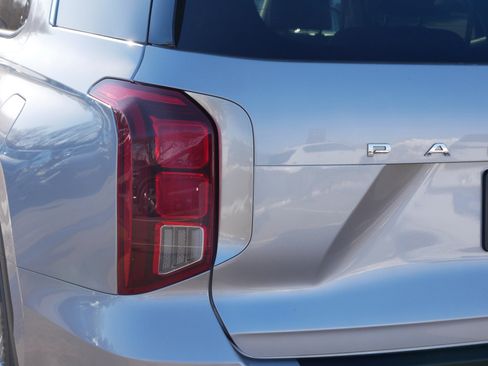 Used 2025 Hyundai Palisade SEL AWD/4WD image 17